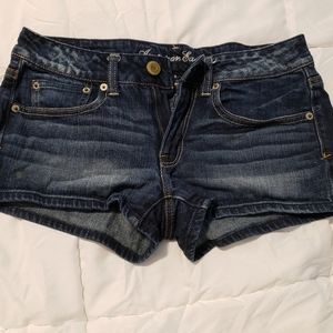 3/10 American Eagle jean shorts, stretch, size 6